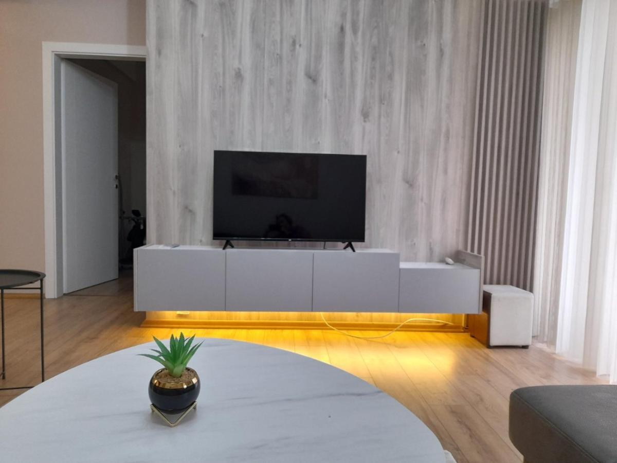 Centar Two Apartment Skopje Exterior foto